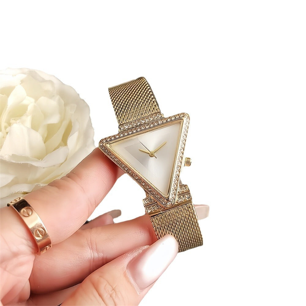 GUE Dreieckige Damenuhr | Quarz und Mesh-Armband