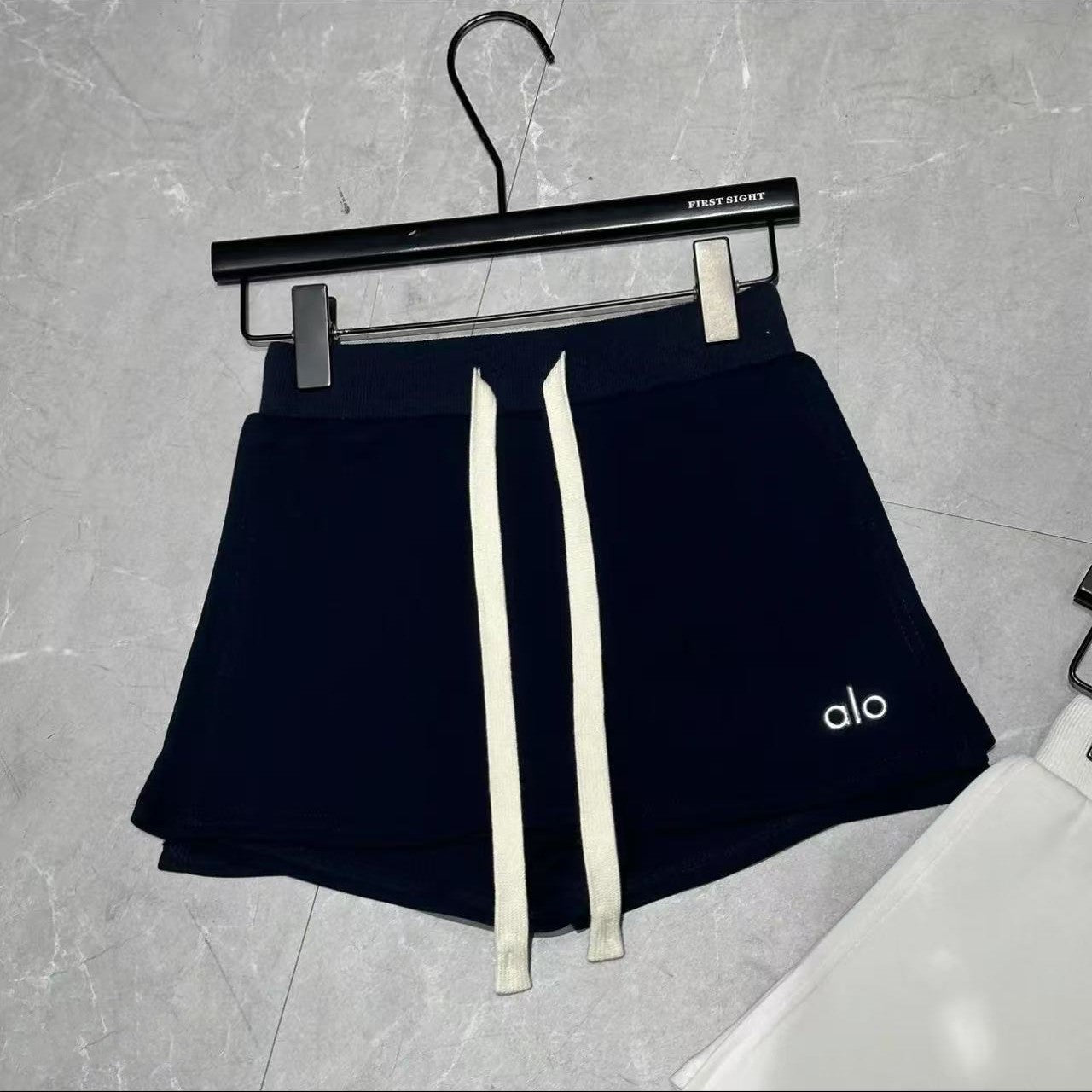 Conjunto Camiseta + Pantalones Cortos Mujer | Moda Verano | LuxuryMarkt