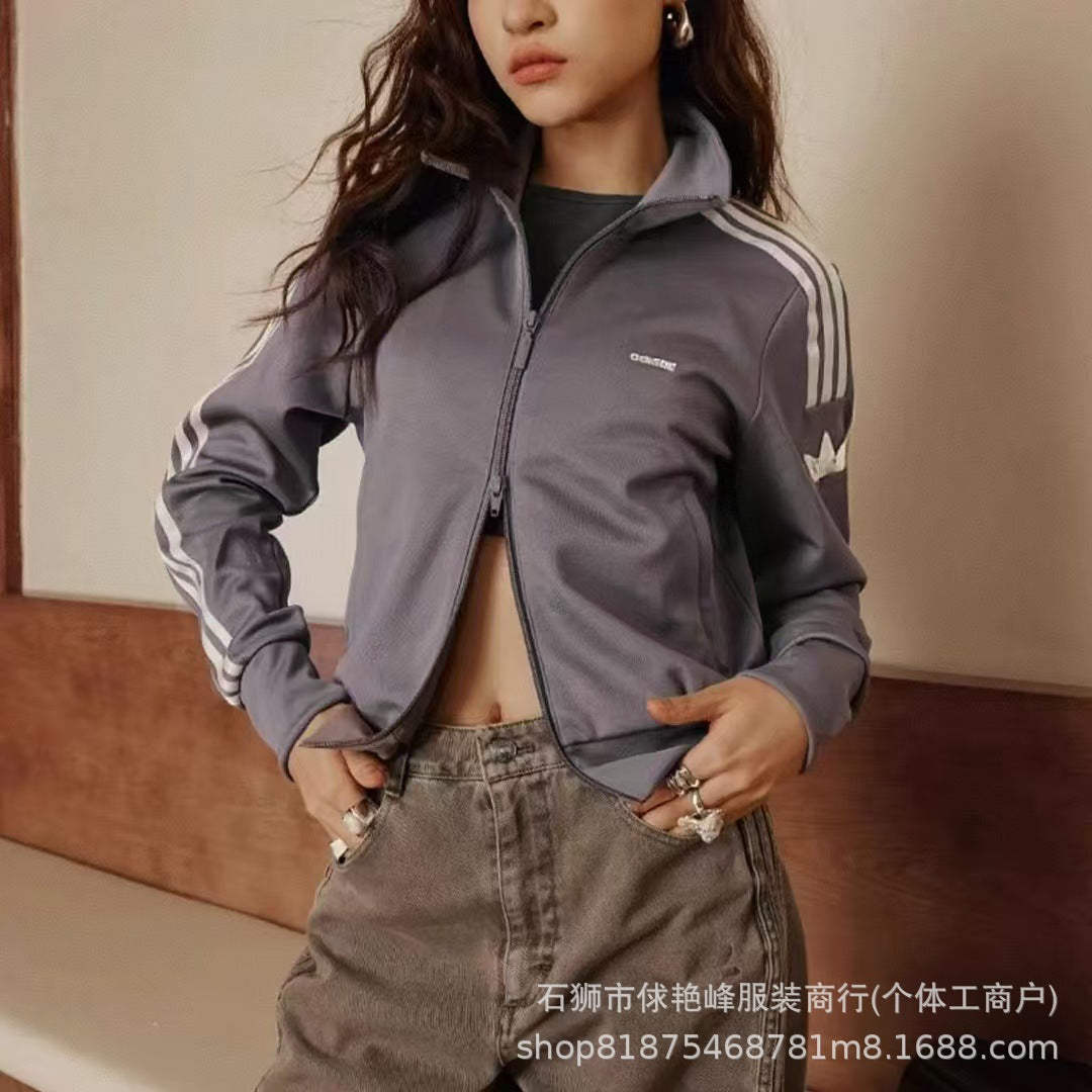 Giacca sportiva AD donna | Collo alto e stile vintage