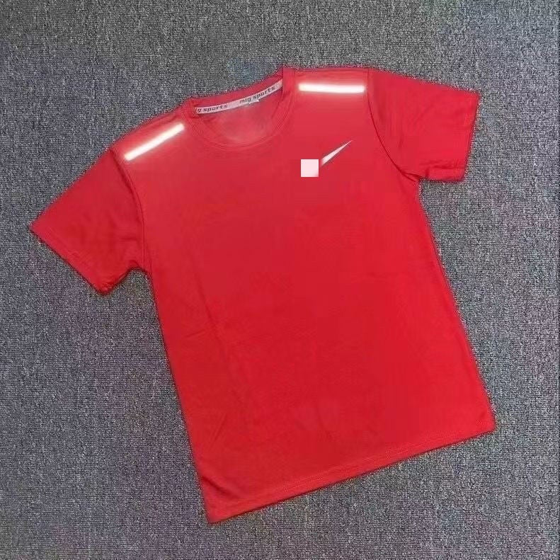 conjunto deportivo de marca