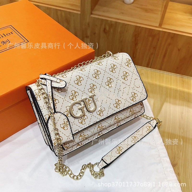 Bolso de cadena de moda súper caliente, súper caliente, bolso de cintura cruzado de un solo hombro para mujer 2025, de moda, versátil y versátil y de un solo hombro Bolsas