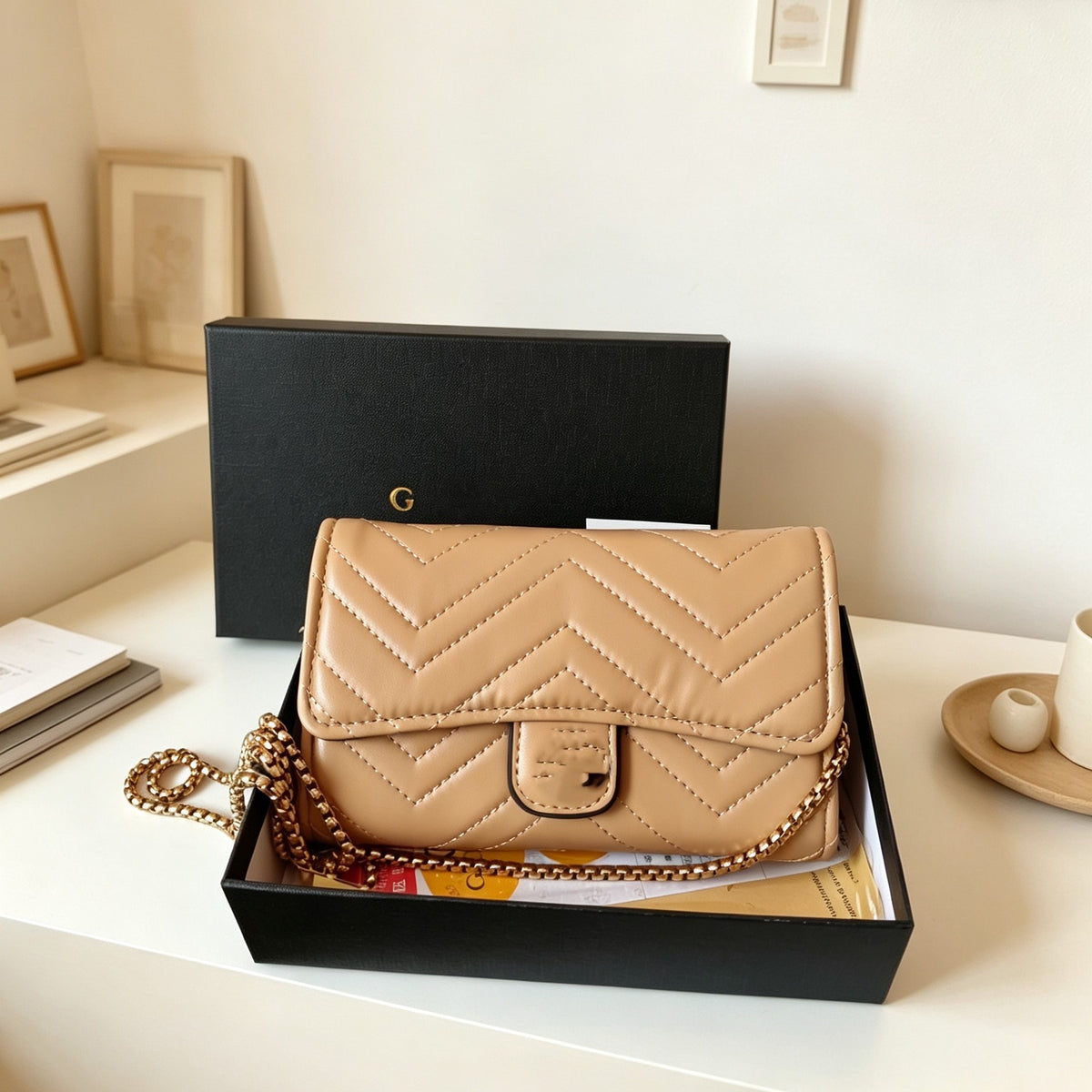 Women's Vintage Quilted Chain Bag | With Box