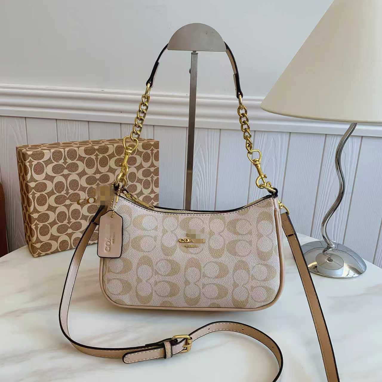 Nuevo bolso de hombro sencillo de calle para otoño/invierno europeo y americano, bolso retro ligero y elegante y cruzado de lujo, bolso de mano
