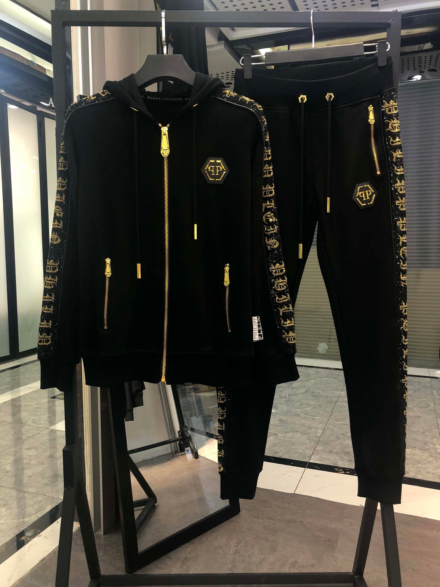 Conjunto Deportivo PP Diamante Hombre | Sudadera Capucha + Chándal