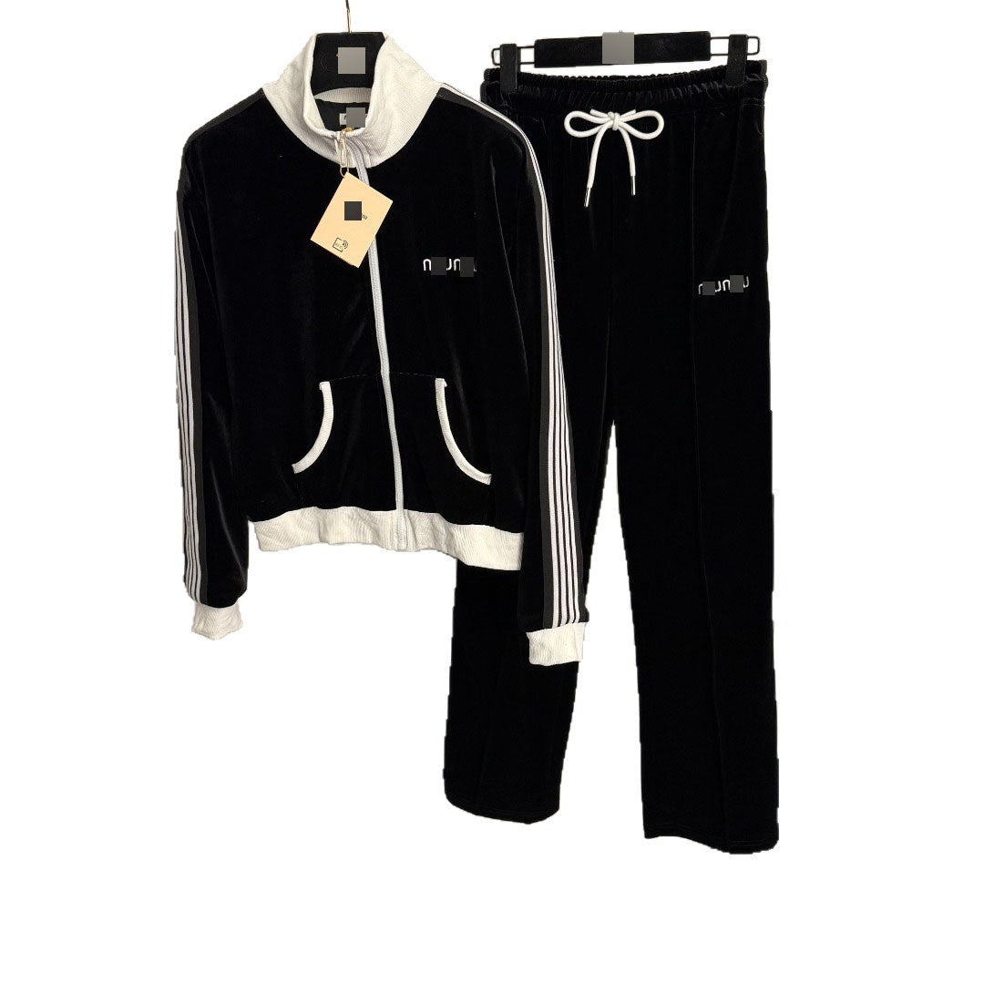 Conjunto Deportivo Mujer MM | Terciopelo Bordado