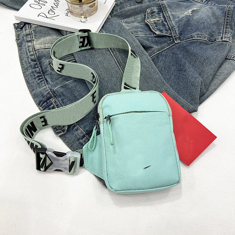 Nuevo bolso bandolera de viaje para verano, bolso de cintura de nylon para deportes al aire libre para hombres, bolso versátil de cofre tipo letras para mujer