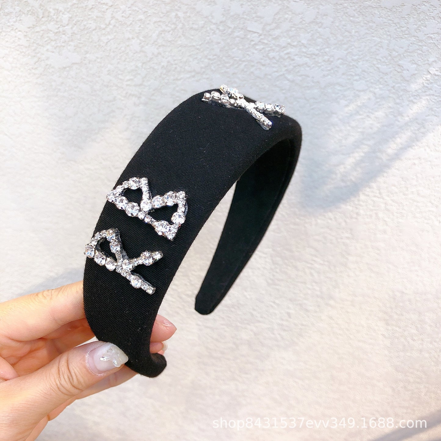 Marca P de nylon triangular diadema para el cabello de nicho y temperamento, pañuelo deportivo, diadema y diadema, moderno y versátil