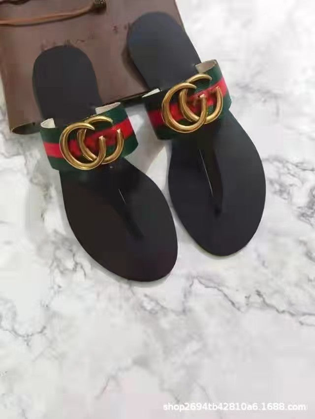 2023 Nuevas zapatillas de comercio exterior europeas y americanas Zapatillas planas de mujer Zapatillas de mujer Casual versátil de dedos abiertos, sandalias V