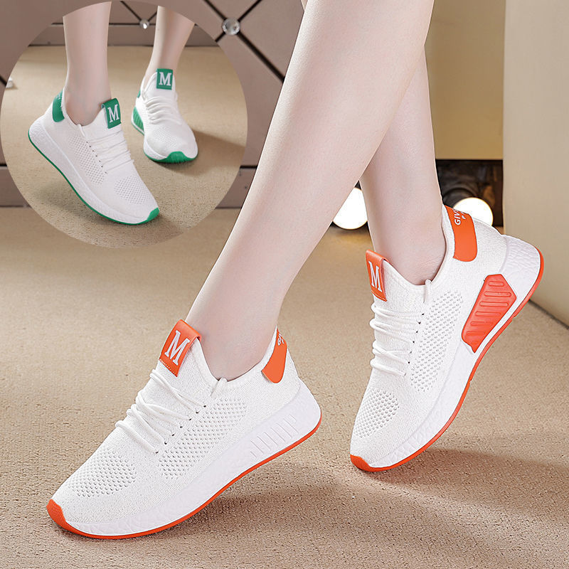 Flyweave 2026 Nuevas zapatillas de mujer para primavera y verano Zapatillas versátiles de malla para correr Calzado para estudiantes Al por mayor Calzado casual para mujer