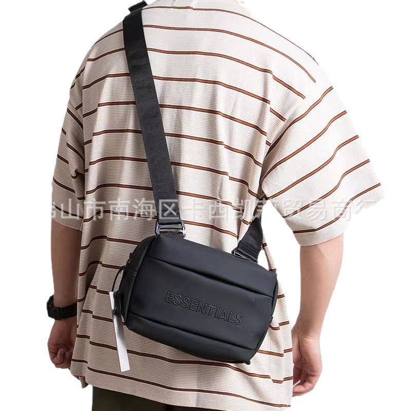FOG Essentials Bolsa Doble Línea | Accesorio Streetwear Premium