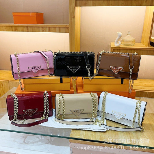 Bolso Cruzado Charol Estilo Chanel Mujer | LuxuryMarkt