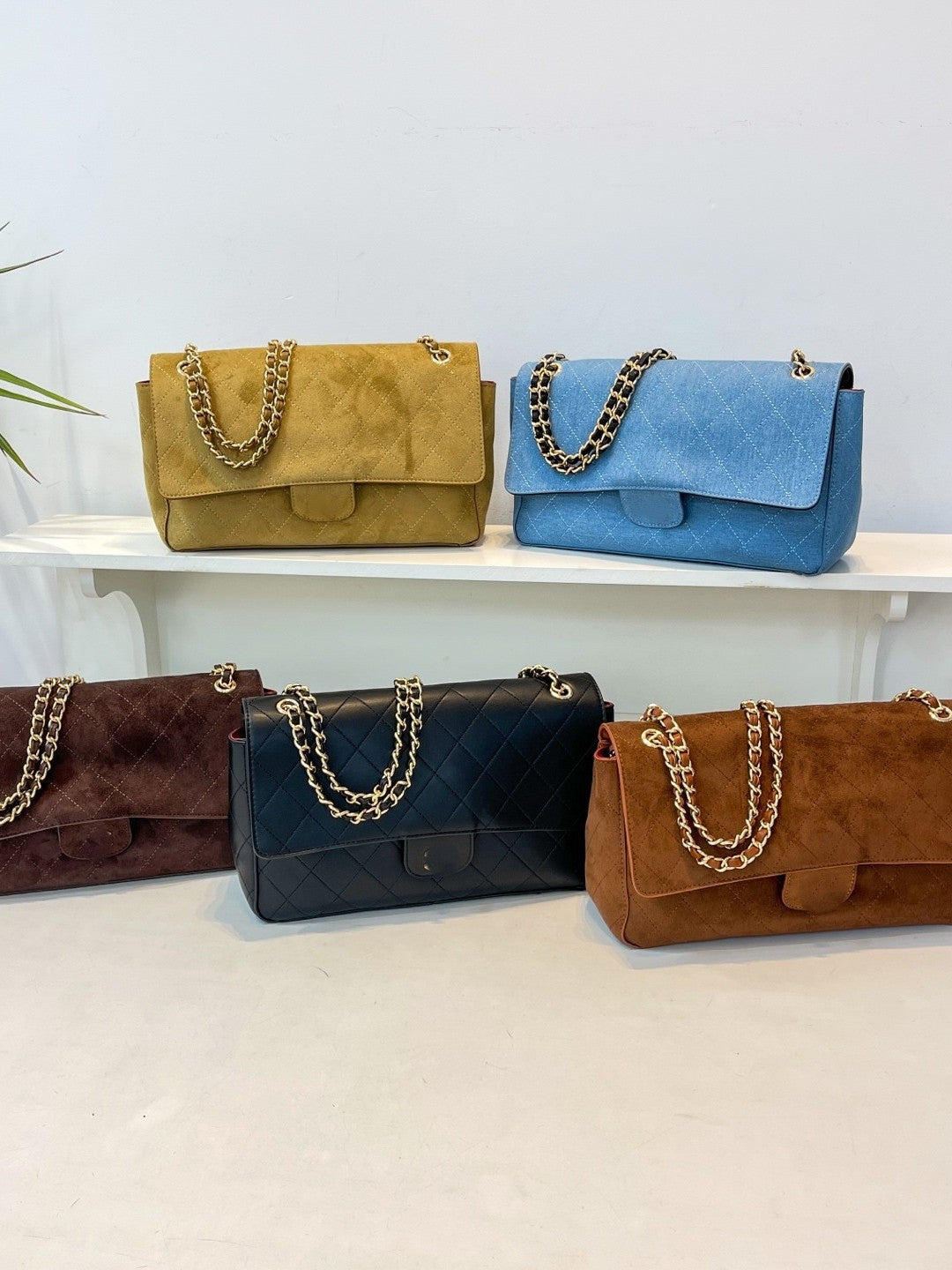 Borsa in camoscio trapuntato con catena da donna | Senza scatola
