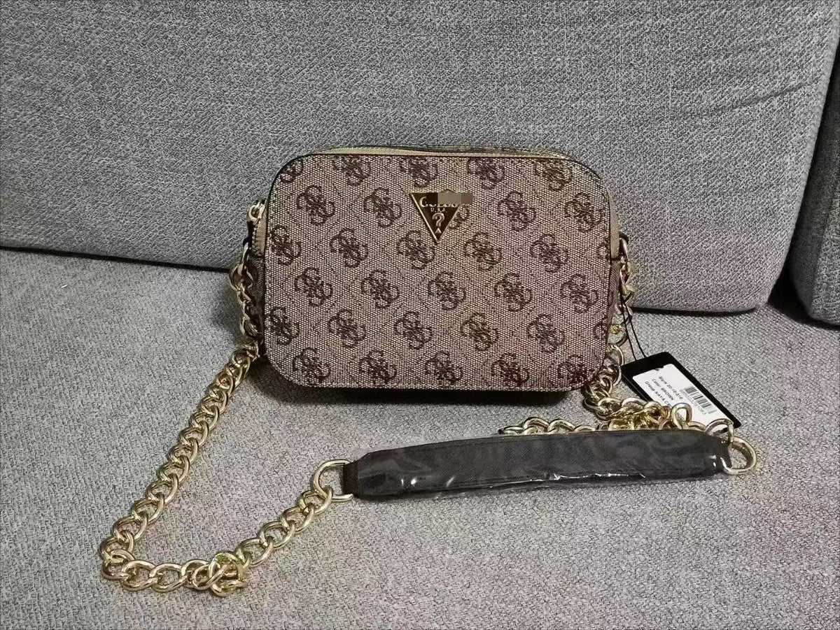 G Chain Camera Bag | Quilted Design