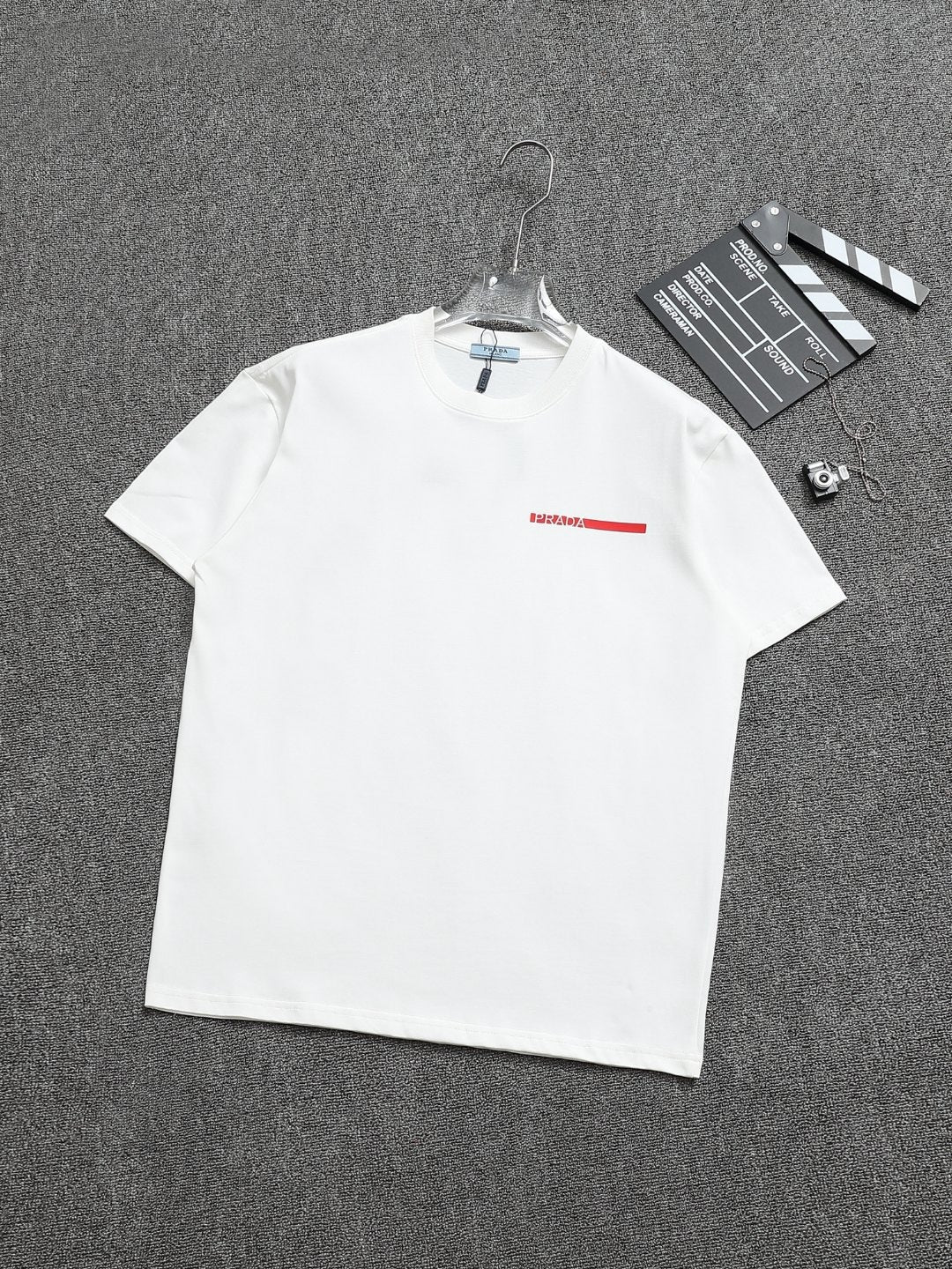T-shirt Triangles métalliques | Casual été