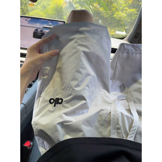 Pantalones cortos deportivos de secado rápido de seda de hielo con letras bordadas para hombre, pantalón deportivo de marca de moda de verano, de malla transpirable, holgado y ancho de cinco puntos