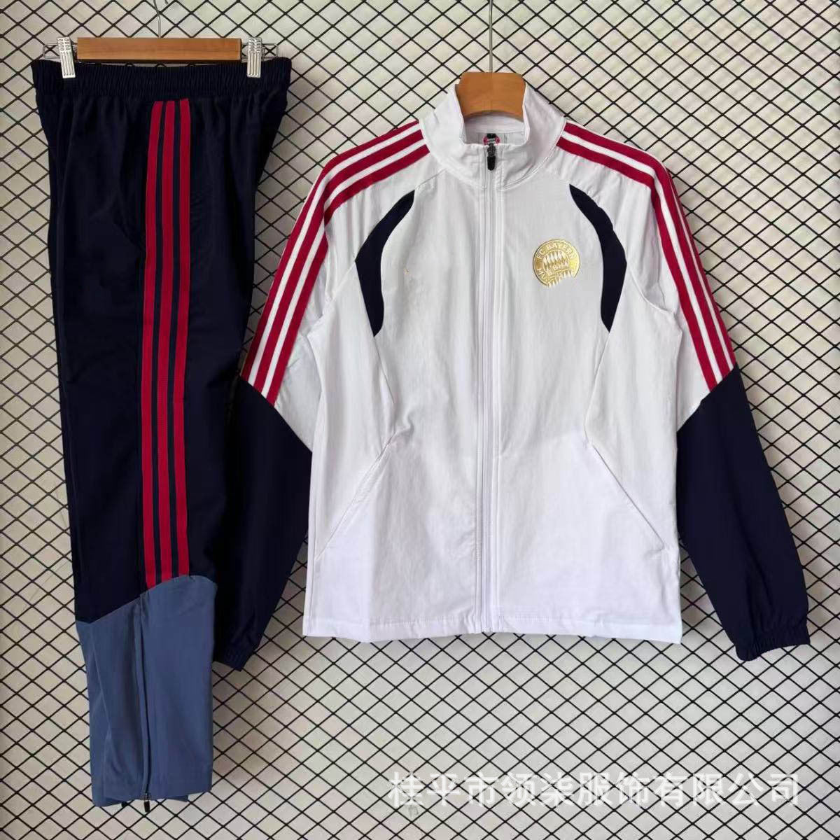 Nuevo equipamiento de fútbol, conjunto de chaquetas impermeables impermeables y de moda del Arsenal para entrenamiento español