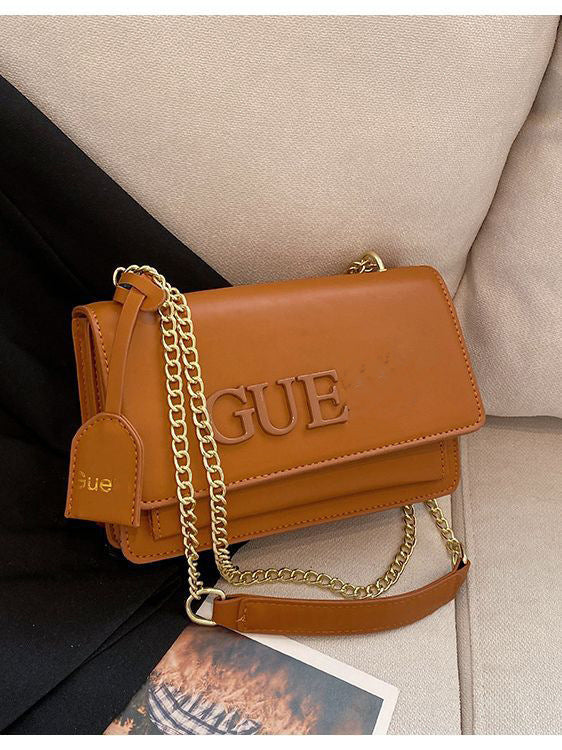 Litera de cadena texturizada de estilo extranjero 2023, solapa de cadena de verano premium, gran capacidad, de gran capacidad, un solo hombro, un solo hombro, un nuevo bolso versátil de moda para mujer