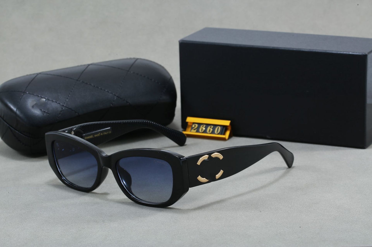 Gafas de sol doble C con el logo Xiaoxiang para mujeres, superventas de celebridades de internet Xiaohongshu, gafas de sol para hombre, transmisión en directo de ventas calientes 2660