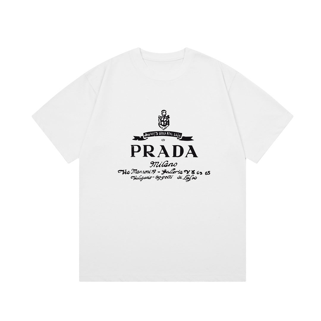 Versión de lujo de alta gama pra Pujia triángulo metálico LOGO, camiseta unisex de verano suelta y versátil con estampado y manga corta