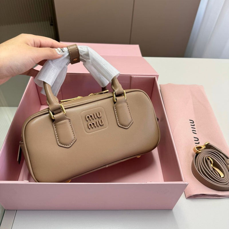 Bolso Miu Miu Mujer Estilo Vintage | LuxuryMarkt