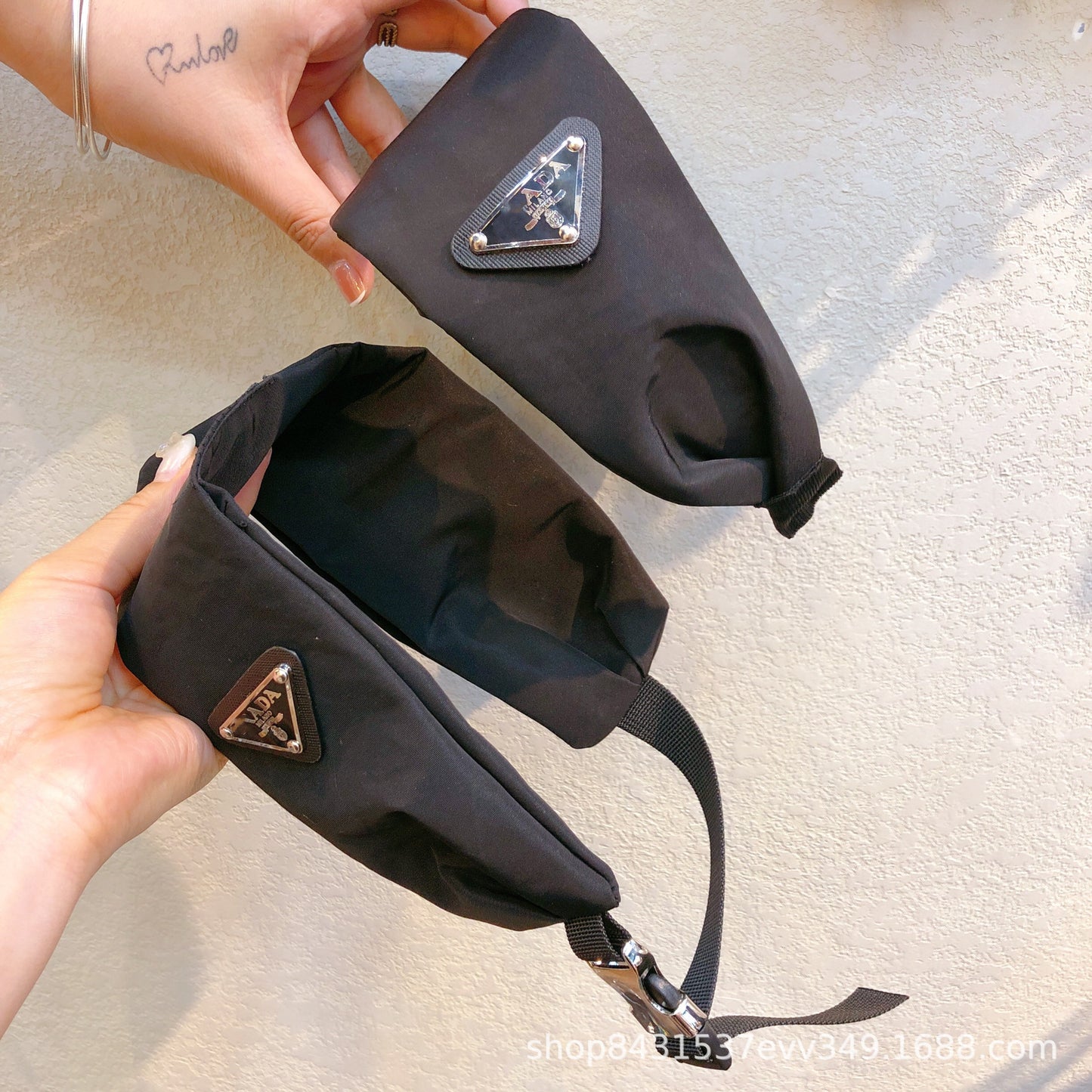 Marca P de nylon triangular diadema para el cabello de nicho y temperamento, pañuelo deportivo, diadema y diadema, moderno y versátil