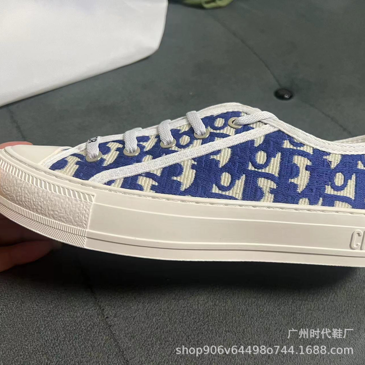 Zapatos de lona bordados con letras altas, zapatos de mujer con plataforma elevada con cordones, zapatos casuales versátiles de flor antigua, zapatos de tapa baja con cordones