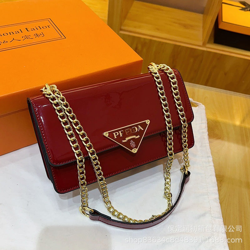 Nuevo bolso cruzado de charol estilo Chanel para mujer, con estilo Chanel, bolso cruzado de un solo hombro con cadena de desplazamientos y portátil de un solo hombro