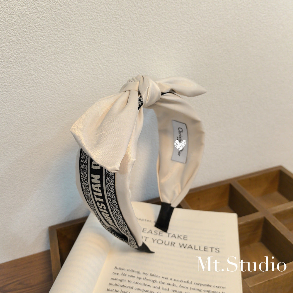 Diadema Vintage Mujer Nudo Borde Ancho Blanco Negro | LuxuryMarkt