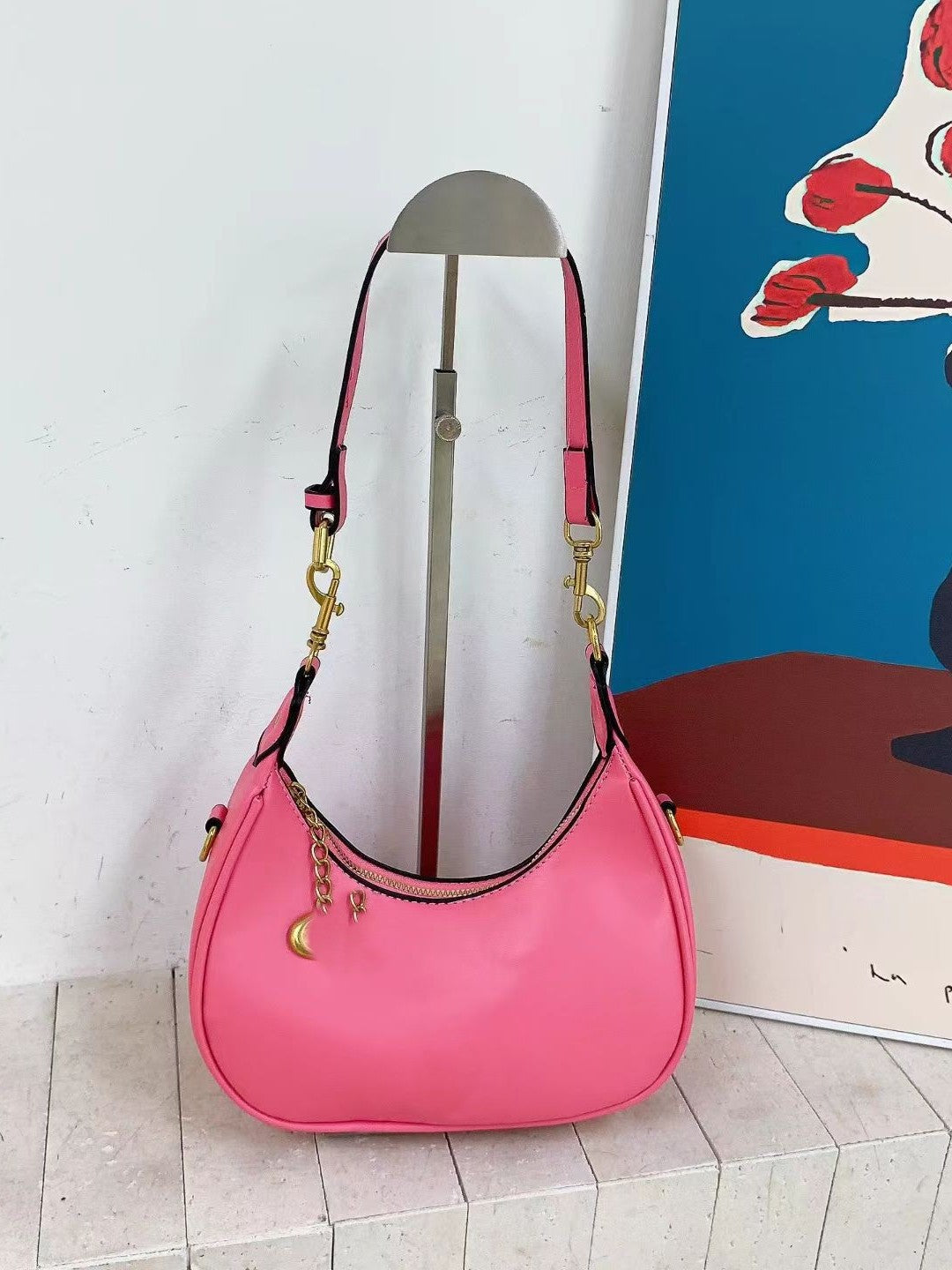 Women's Minimalist Half-Moon Bag | No Box