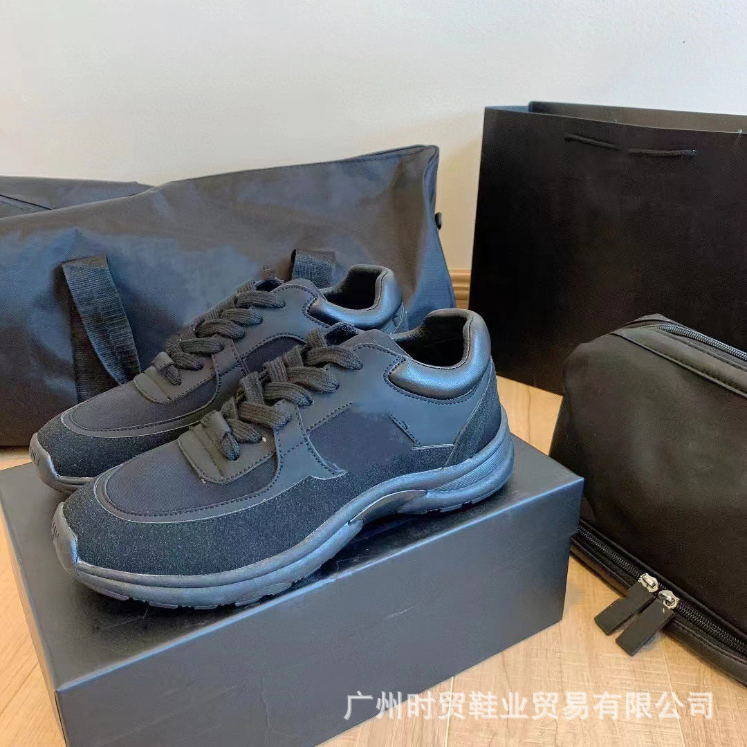 Zapatillas de suela gruesa con pequeñas fragancias, zapatillas de papá, zapatillas casuales de cuero suave para mujer, zapatillas de correr nuevas para mujer 2023