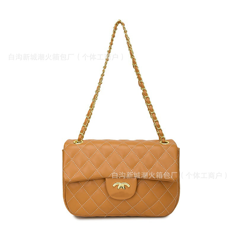 Bolso pequeño cuadrado de cadena de diamantes estilo Chanel para mujer, nuevo bolso cruzado de estilo Chanel de estilo cruzado de un solo hombro 2025 de estilo transfronterizo