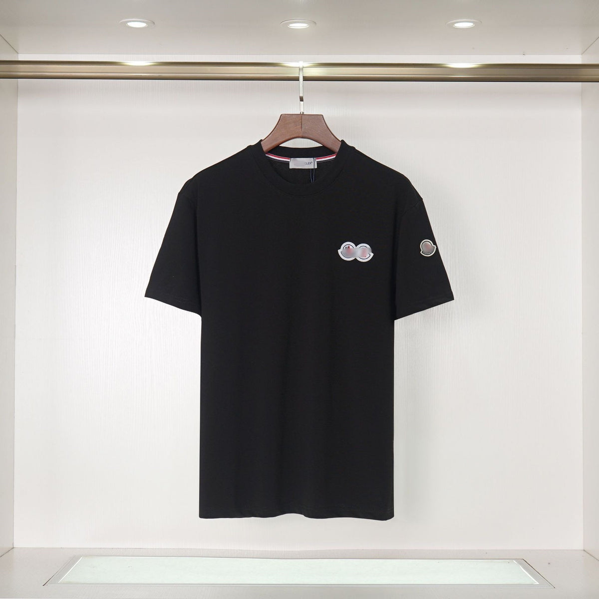 Camiseta Bordada Hombre MON | Cuello Redondo