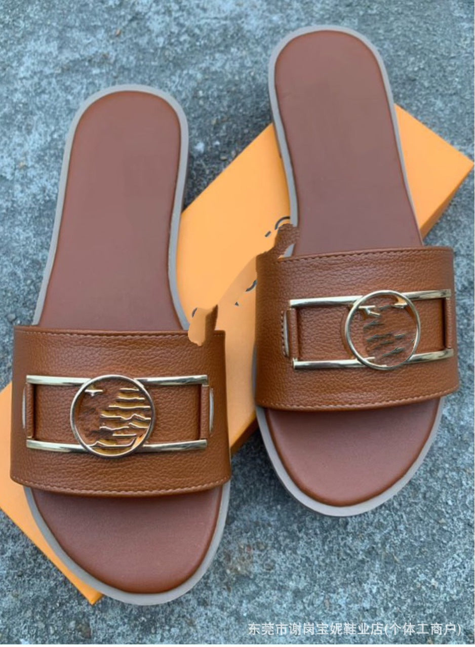 Sandalias nuevas de herraje de la familia V, zapatillas de moda afroeuropeas y americanas de verano para ropa exterior femenina