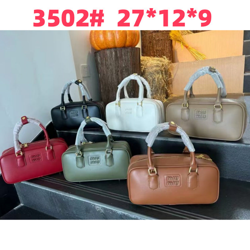 MIU Bowling Otoño/Invierno 2024 Nuevo Nicho Bolso de Gran Capacidad para Mujer Bolso Almohada Bolso Bandolera de un solo hombro Boston Mujer