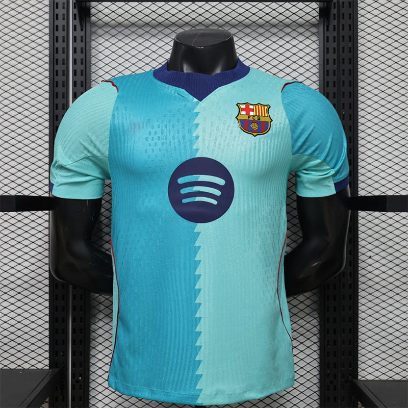 26. Nuevo club de selección edición de jugadores: Real Madrid, Barcelona, Brasil, Arsenal, España, México, Chelsea