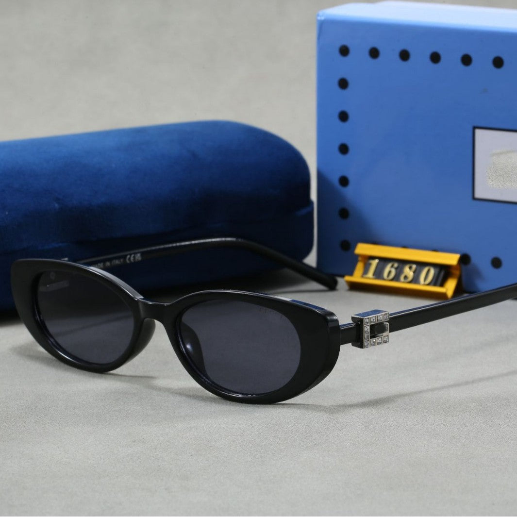 Nuevas gafas de sol ovales ojo de gato 2026, la personalidad de moda de Ni Ni, gafas retro INS de alta gama para mujer