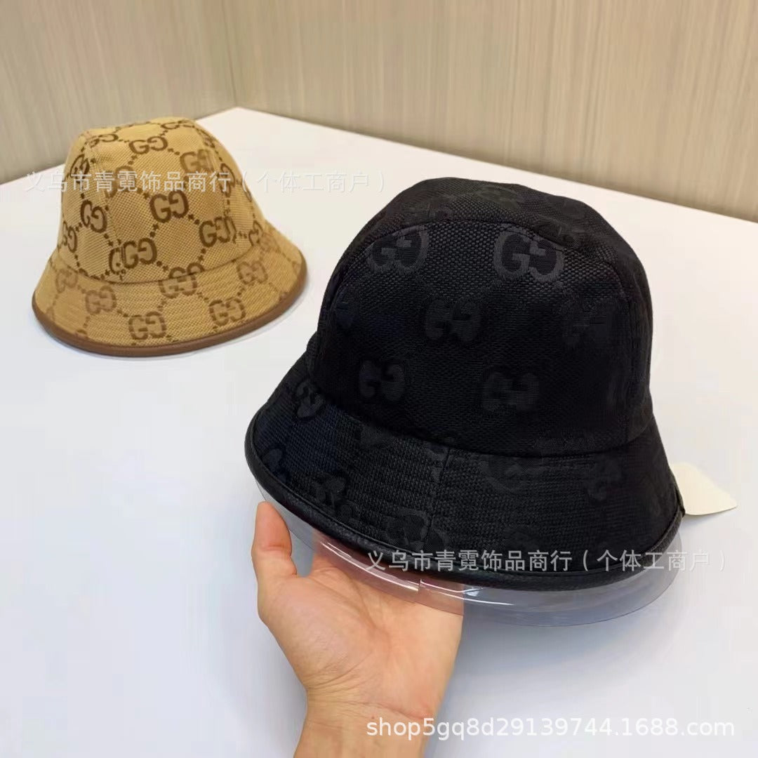 Cappello a secchiello con ricamo lettere G classiche | Unisex