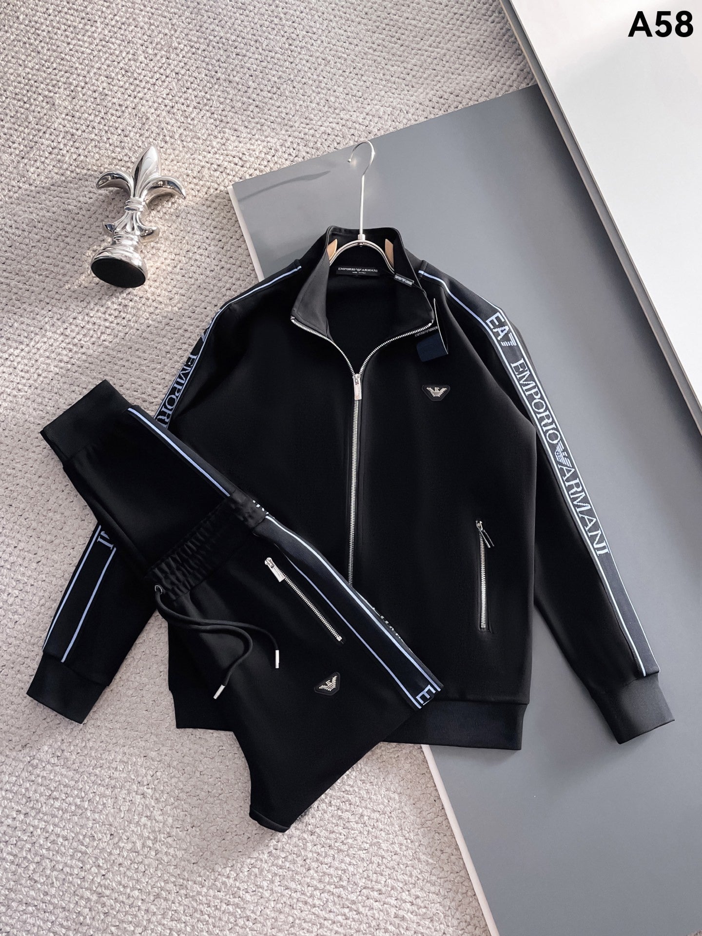 La versión correcta del SS25 transfronterizo debuta en otoño e invierno: nueva chaqueta de traje, cremallera, lujoso y sitios de moda para hombres europeos y americanos