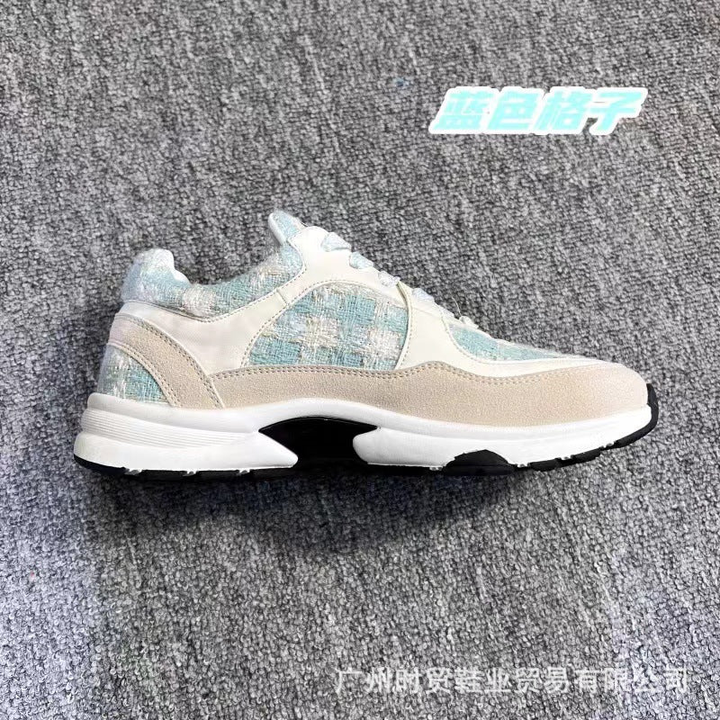 Zapatillas de suela gruesa con pequeñas fragancias, zapatillas de papá, zapatillas casuales de cuero suave para mujer, zapatillas de correr nuevas para mujer 2023