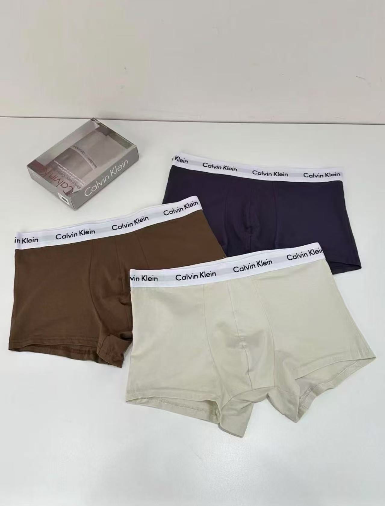Pantalones de chándal de seda hielo sin costuras de la familia C C familia C