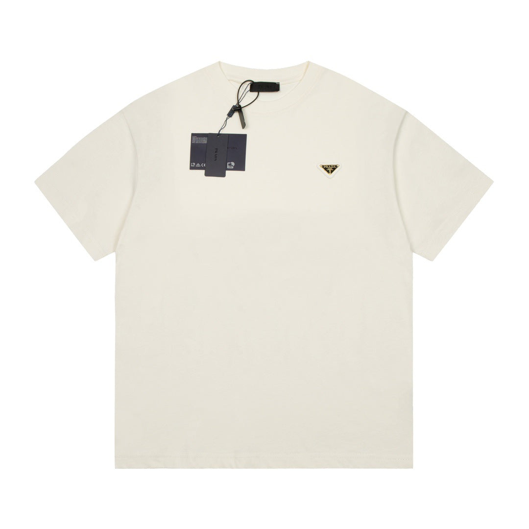 Versión de lujo de alta gama pra Pujia triángulo metálico LOGO, camiseta unisex de verano suelta y versátil con estampado y manga corta
