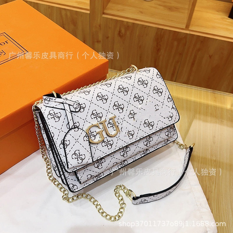 Bolso de cadena de moda súper caliente, súper caliente, bolso de cintura cruzado de un solo hombro para mujer 2025, de moda, versátil y versátil y de un solo hombro Bolsas