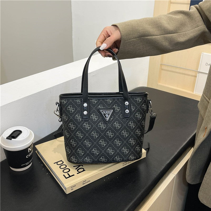 Comercio exterior, nueva moda de bolso pequeño de tres bolsos pequeños de tres bolsos para suegras y bolso sencillo de mujer con estampado de un hombro, bolso cruzado