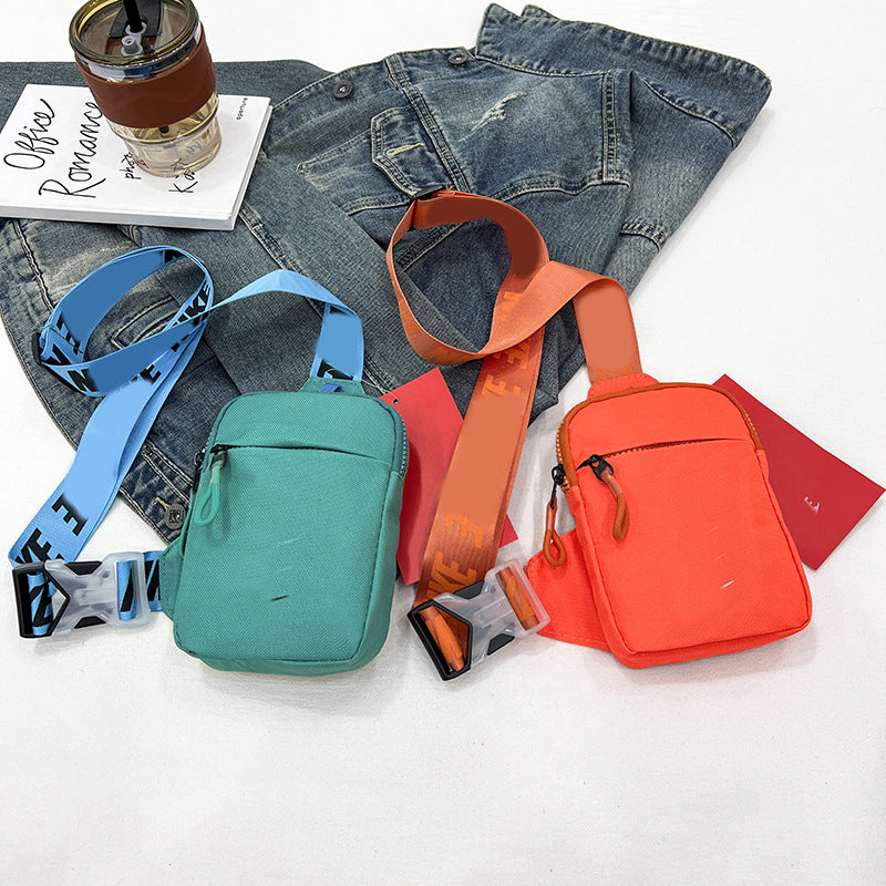 Nuevo bolso bandolera de viaje para verano, bolso de cintura de nylon para deportes al aire libre para hombres, bolso versátil de cofre tipo letras para mujer