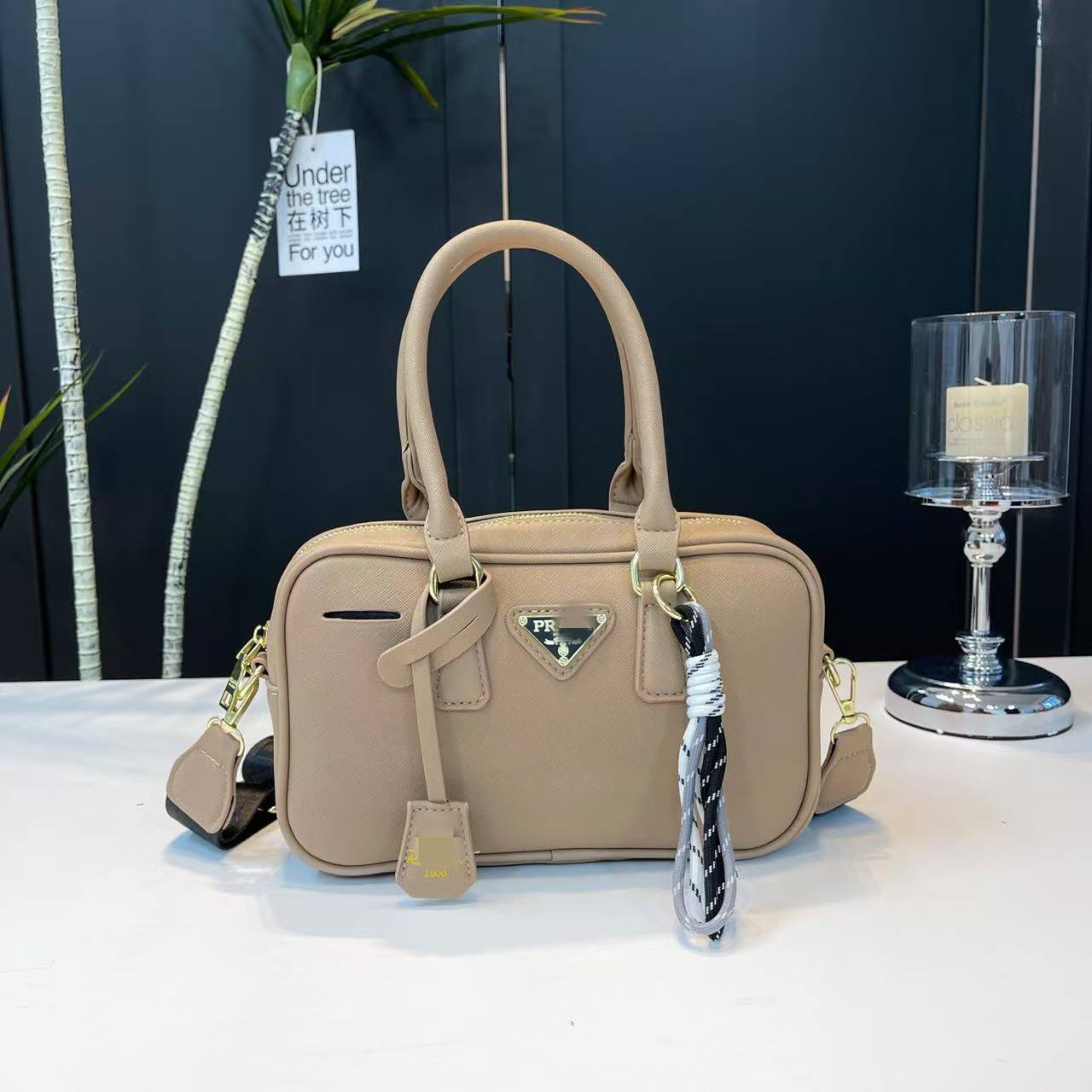 Nuevo bolso de vaca clásico anti-grano de moda de la marca P transfronterizo, bolso multifuncional de gran capacidad, bolso de un solo hombro