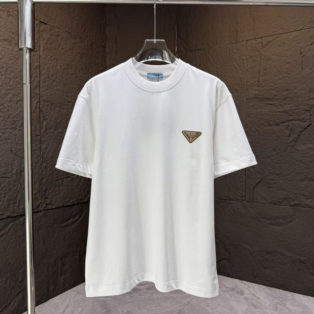 T-shirt Triangles métalliques | Casual été