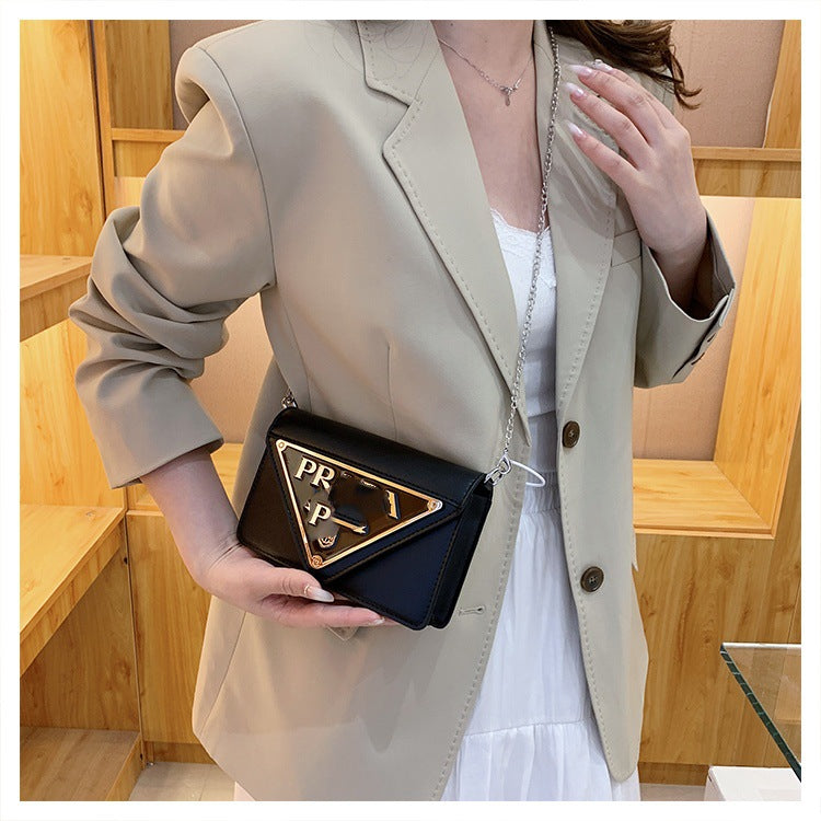 Nuevo bolso femenino de un solo hombro para mujer 2024, nuevo bolso versátil con cadena, bolso bandolero pequeño de moda