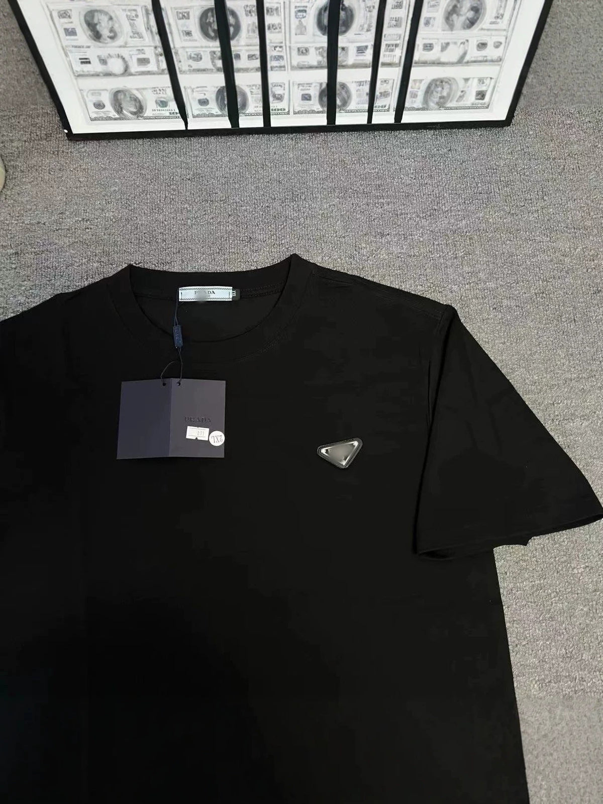 Camiseta PRA | Cuello Redondo Bordado