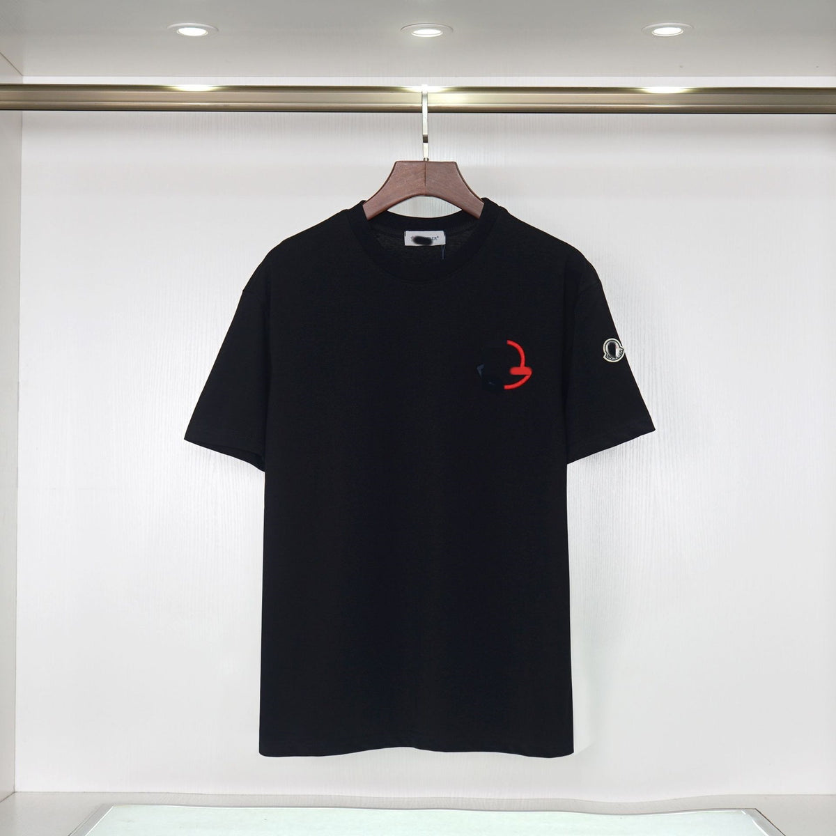 Camiseta Bordada Hombre MON | Cuello Redondo