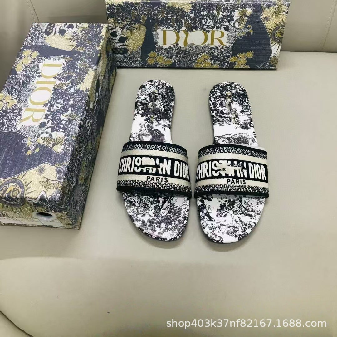Zapatillas de alta calidad marca D, tallas 1-48, bordados jacquard, zapatillas planas clásicas casuales de playa para mujer